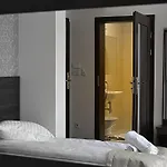 - Restauracja Koral