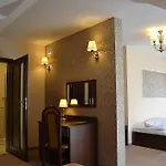 - Restauracja Koral
