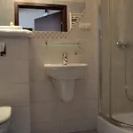 - Restauracja Koral