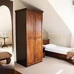 - Restauracja Koral 3*