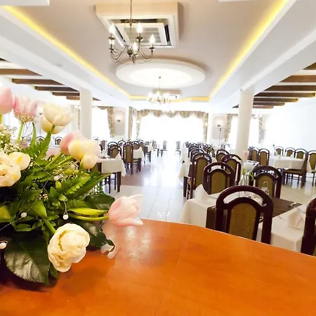Ξενοδοχείο - Restauracja Koral 3*