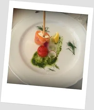 - Restauracja Koral Szálloda Wieliczka