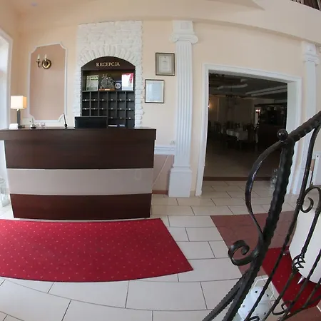 - Restauracja Koral Hotel
