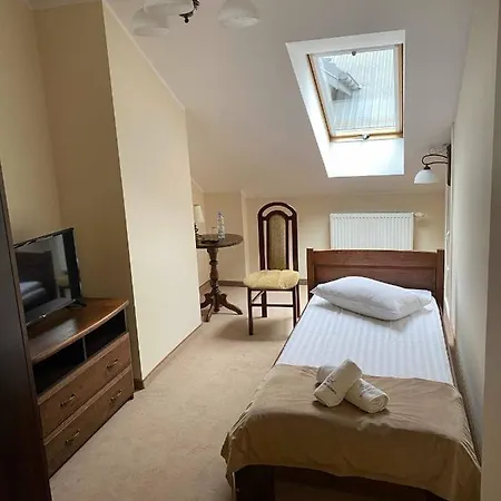 - Restauracja Koral Hotel Wieliczka