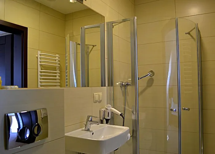 - Restauracja Koral Wieliczka