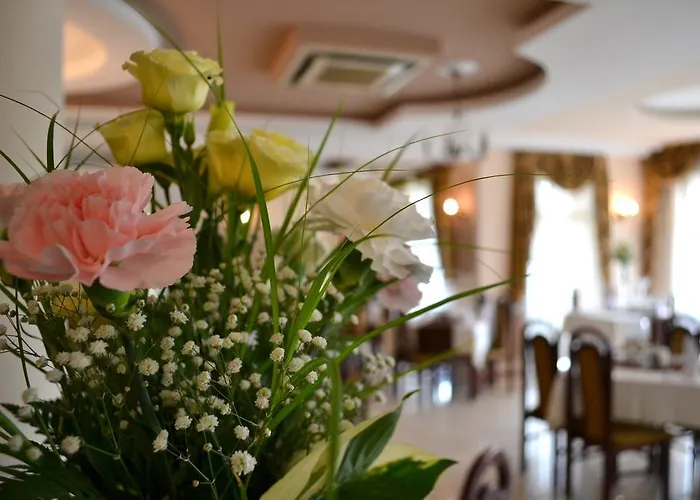 - Restauracja Koral Wieliczka