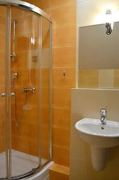 - Restauracja Koral 3*