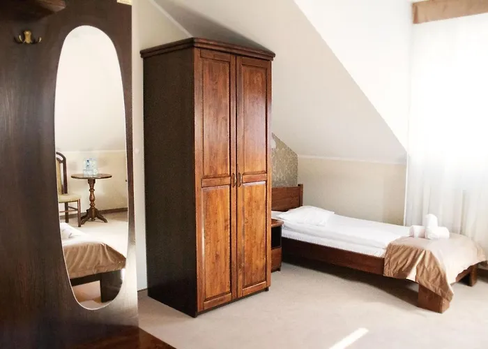 - Restauracja Koral 3*