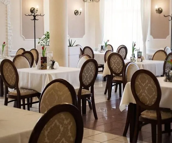 - Restauracja Koral Hotel Wieliczka