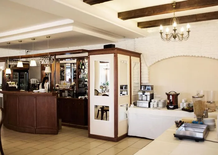 Hotel - Restauracja Koral 3*